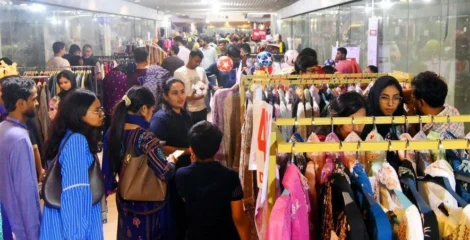 পূজায় রাত ১০টা পর্যন্ত দোকান খোলা রাখতে চান ব্যবসায়ীরা