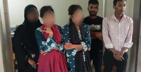 জাবির জঙ্গল থেকে ৩ নারীসহ আটক ৫