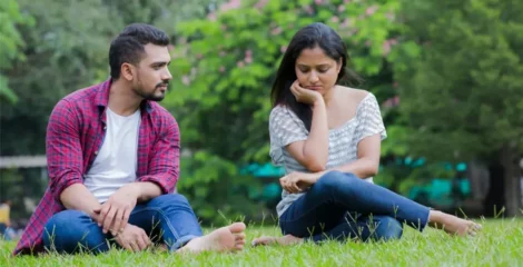 ভালোবাসা নাকি স্বার্থের সম্পর্ক? সঙ্গীর আচরণে মিলিয়ে দেখুন এই ৩ লক্ষণ