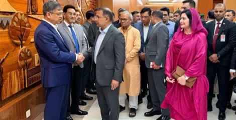 চার দিনের সফরে জাপান পৌঁছেছেন প্রধানমন্ত্রী
