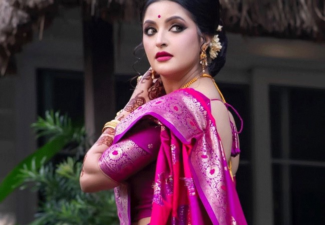 ঘরোয়া পরিবেশে সন্তানদের সঙ্গে নিয়ে জন্মদিন উদযাপন পরীমনির